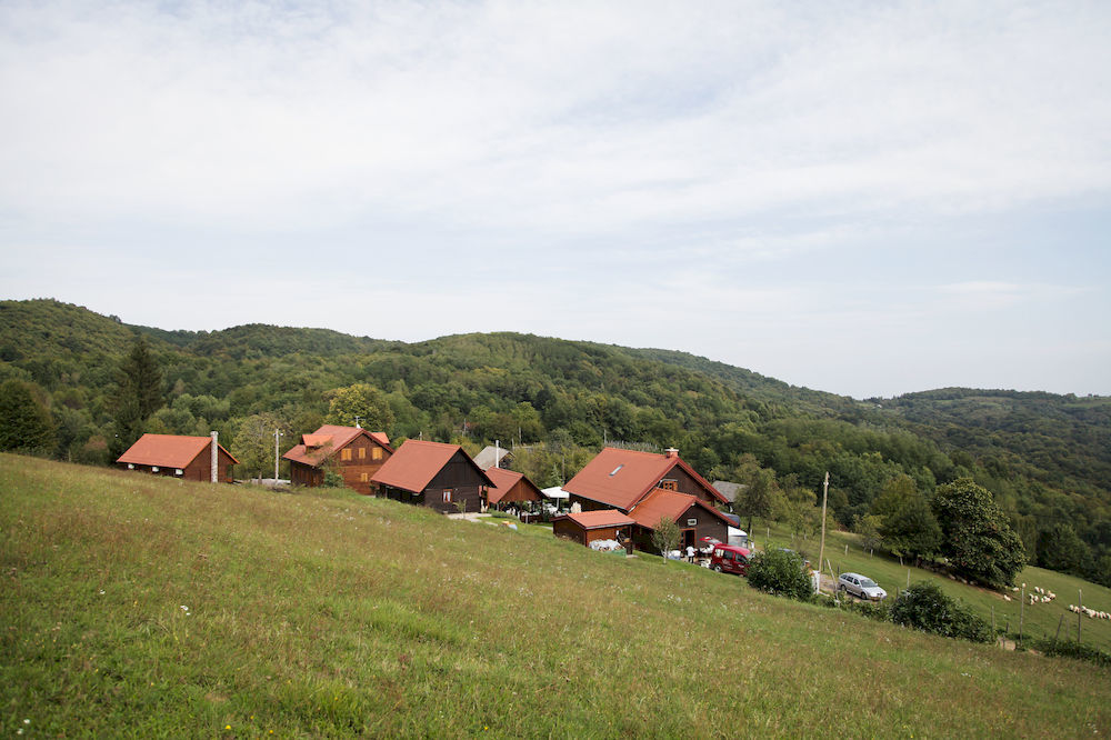 Hotel Srakovcic Heart Of Nature Ribnik Exterior photo