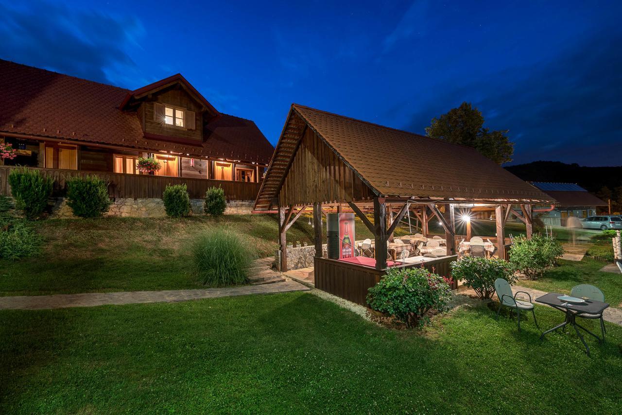 Hotel Srakovcic Heart Of Nature Ribnik Exterior photo